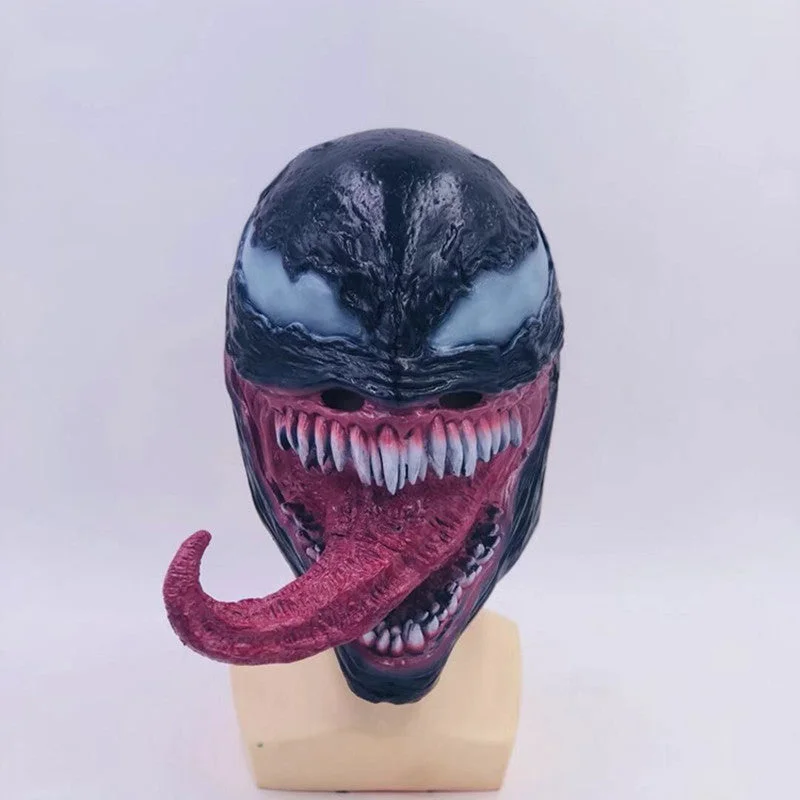 Máscara Venom em uso